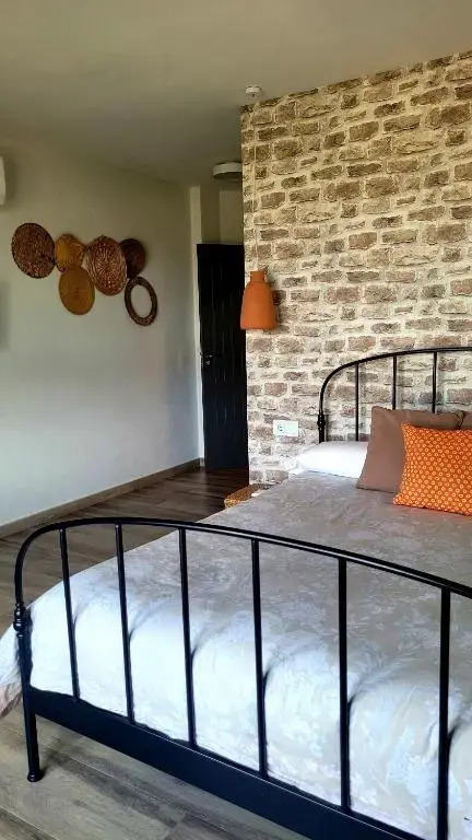 Casas Rurales Maribel - Complejo Moradas del Cerro 1 - Suites con Jacuzzi en Alcalá del Júcar