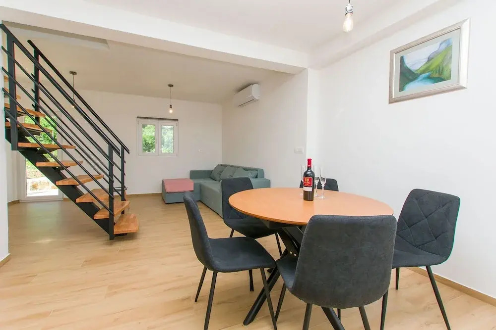 Apartment Petea