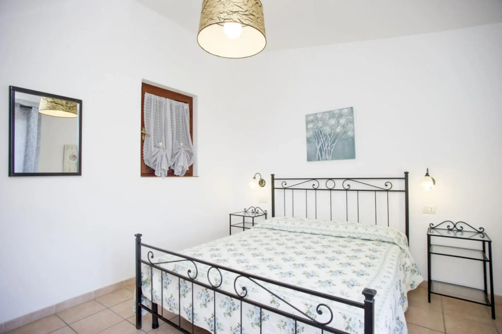 Apartment Two-room number 5 on the seafront of Morcone-MORCONE BILO N° 5