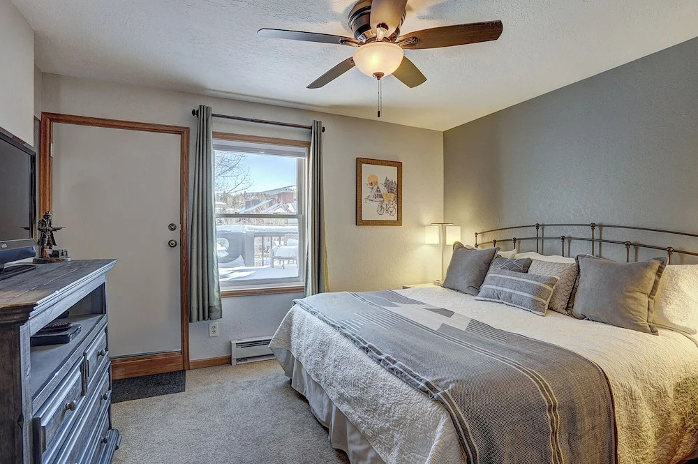 Wellington #3 (Townhome with Private Hot Tub)