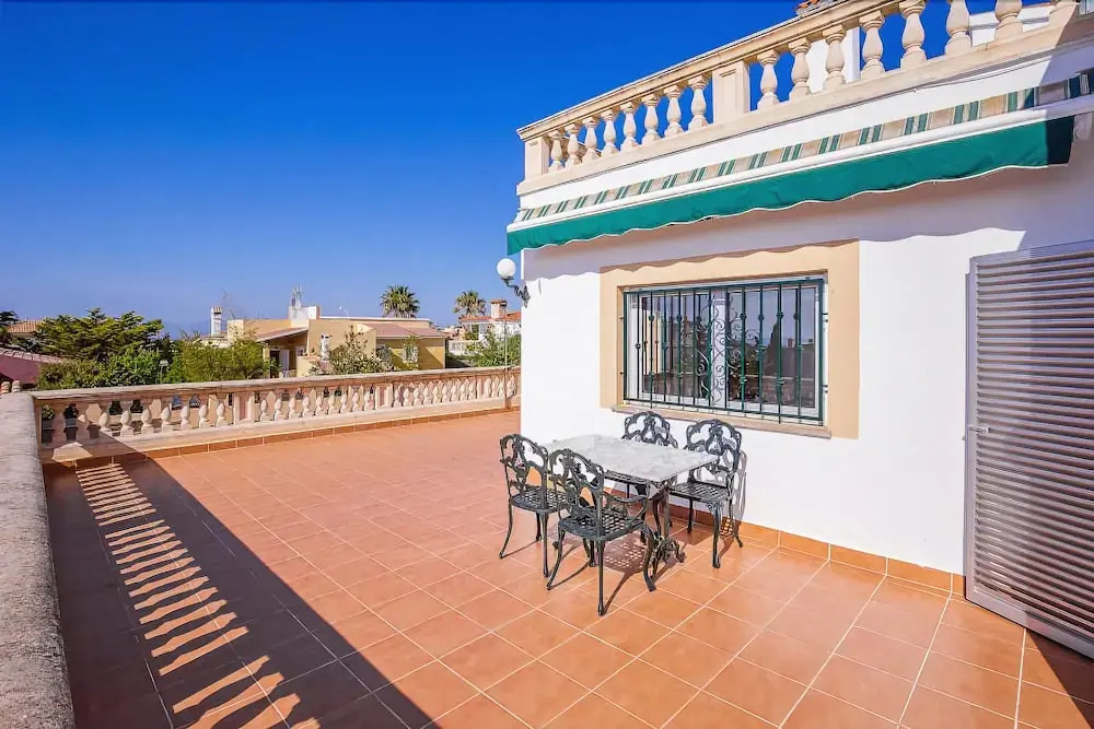 Villa Saturn
