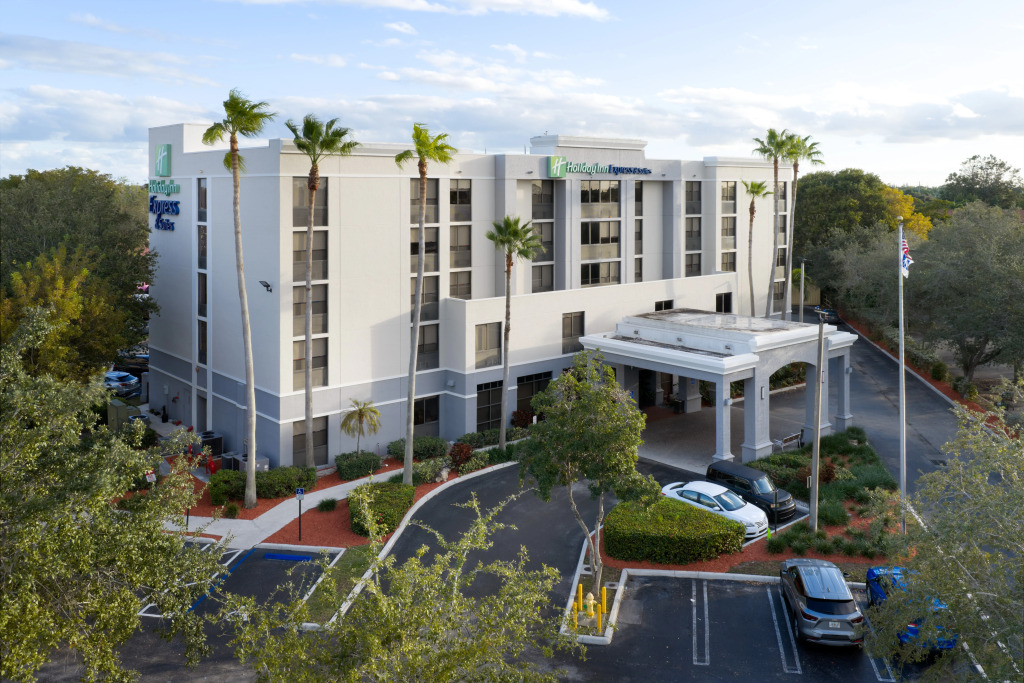 Holiday Inn Express Hotel & Suites Kendall East-Miami by IHG