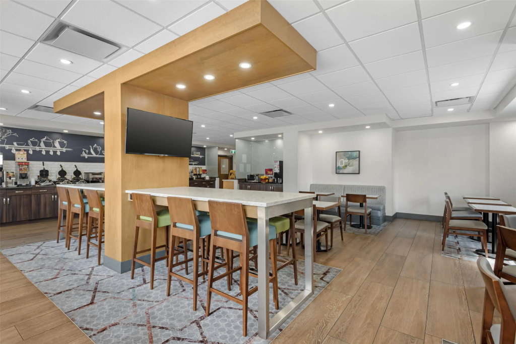 Best Western Plus Suites Downtown Calgary