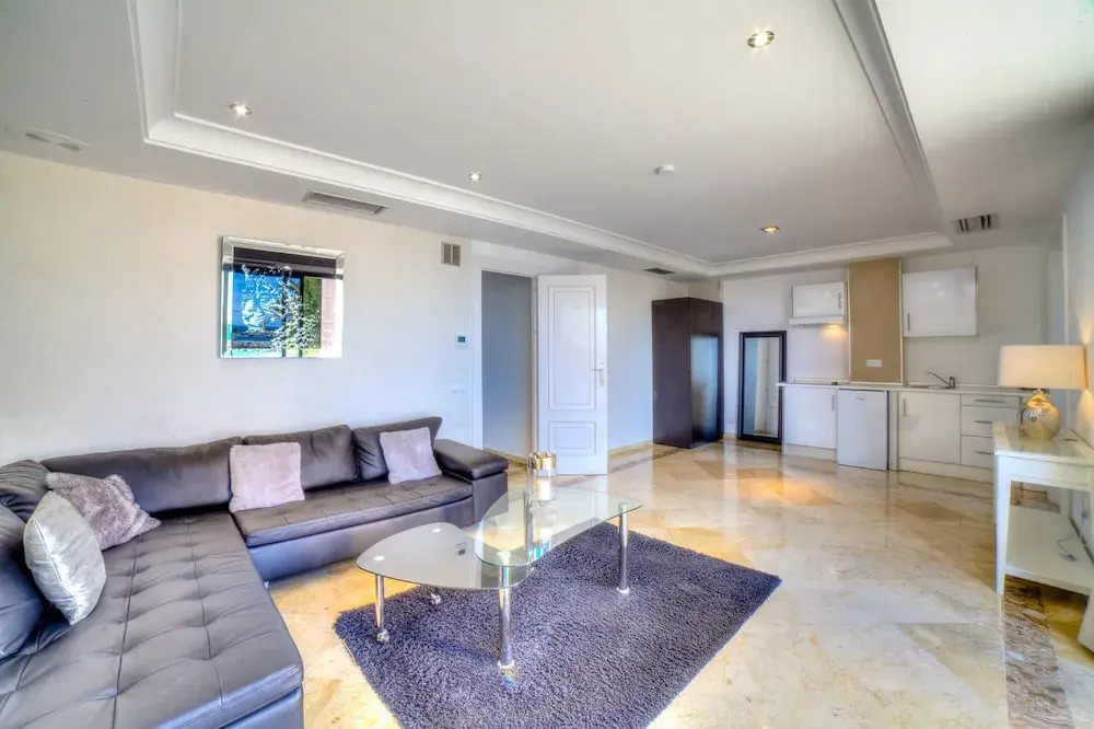 Banus Beach Apartments