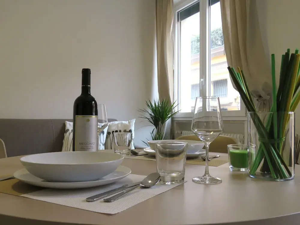 8 Colonne Apartments