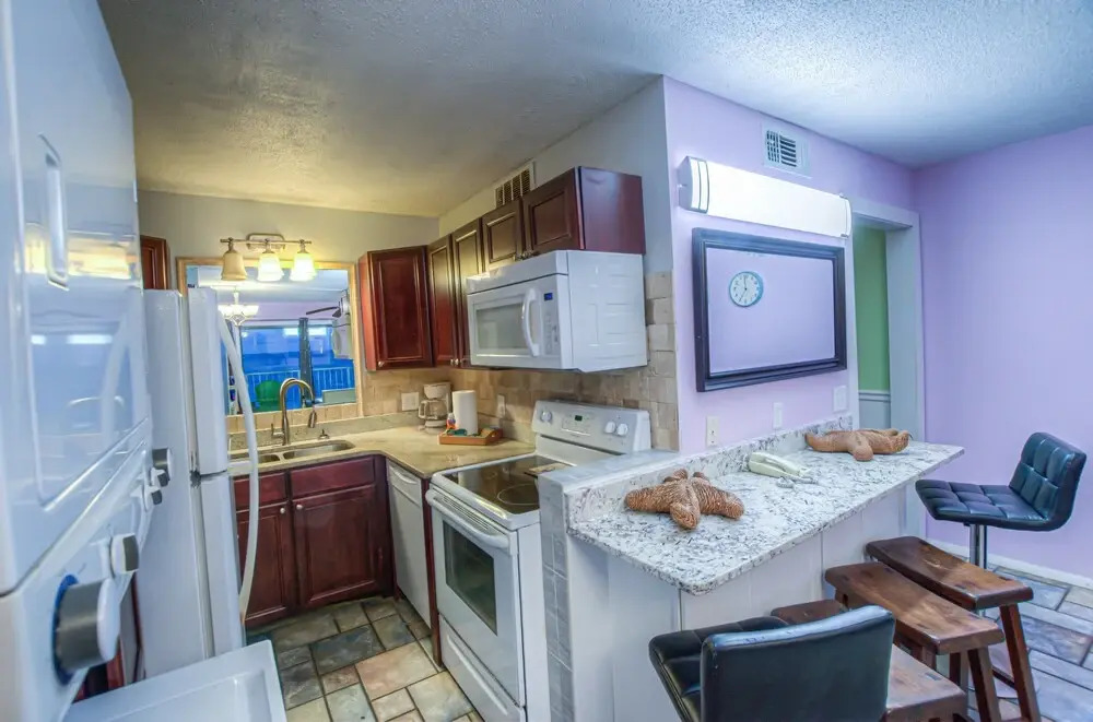 Summerhouse Beach Resort by Panhandle Getaways