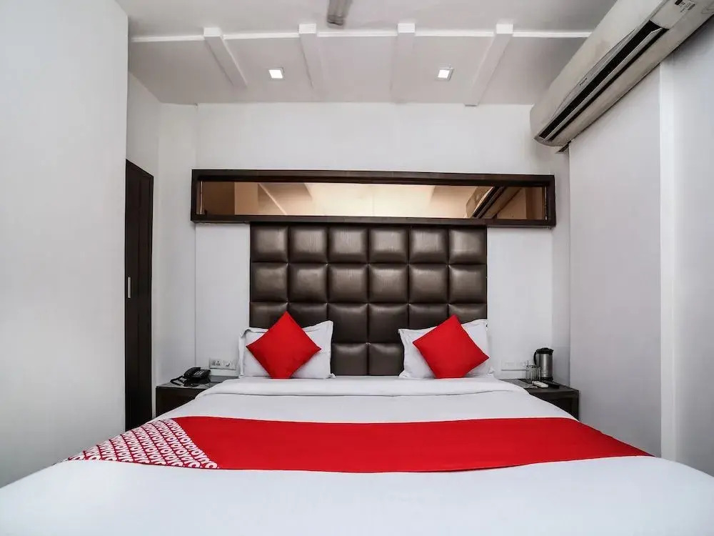 OYO 11150 Hotel Bella Vista