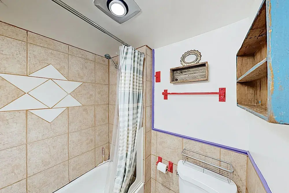 Charmed Casita W/ Private Backyard, Near Plaza 1 Bedroom Cottage