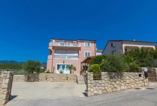 One-Bedroom Apartment in Crikvenica IV