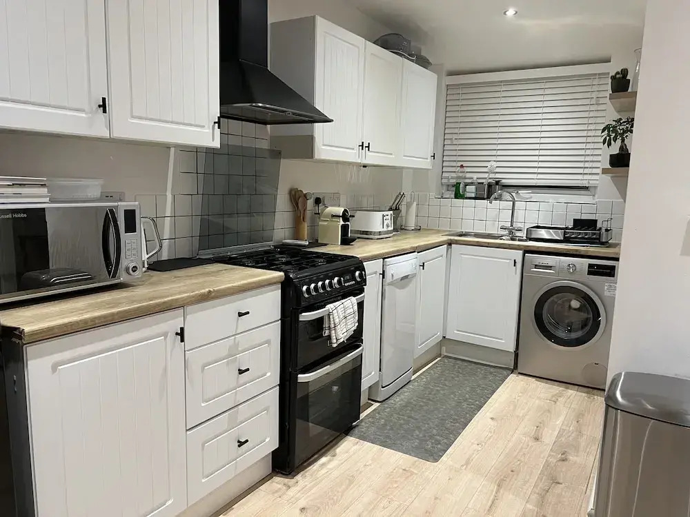 Stunning 3-bed House and Private Garden in Bham
