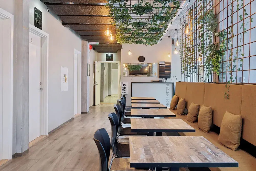Hotel Fyrtøjet - We give less You save more