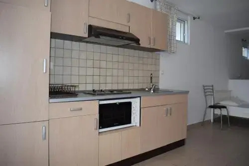 Alexandros Apartments