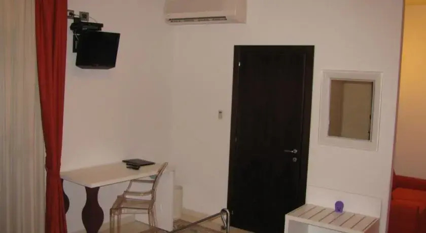 Hyblon Hotel