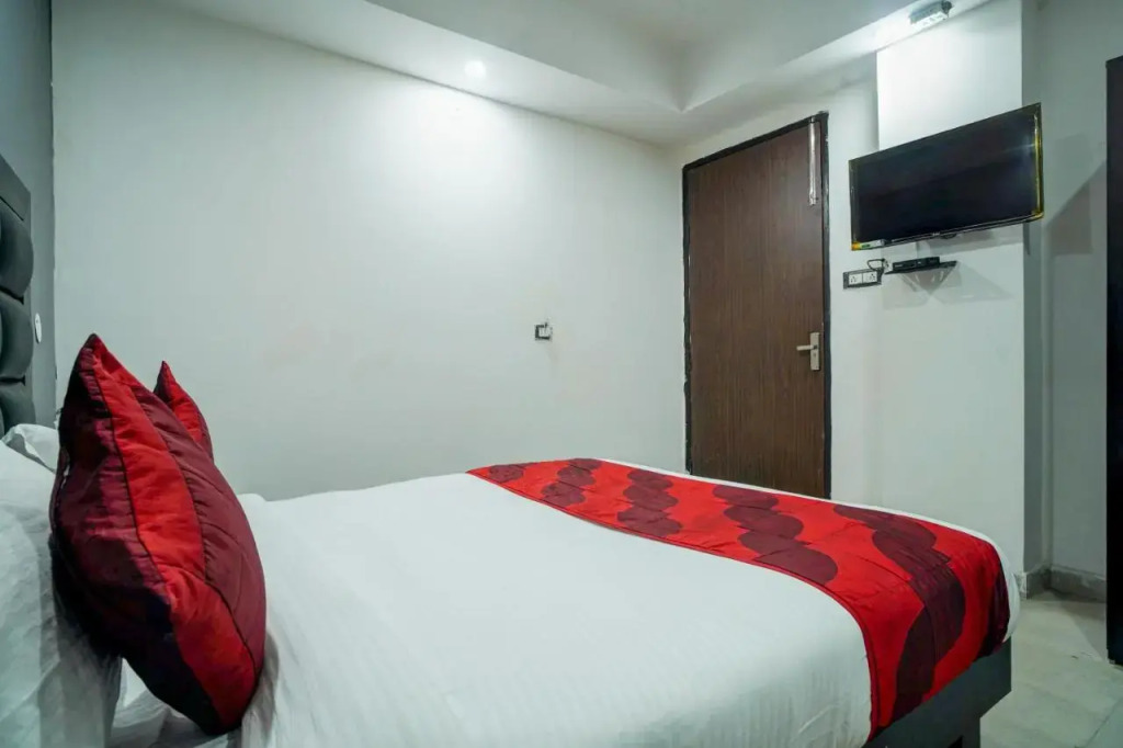 Red Snapper Hotel