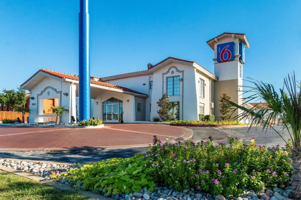 Motel 6-Euless, TX - DFW West