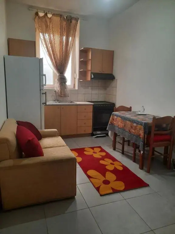 Evis Rooms
