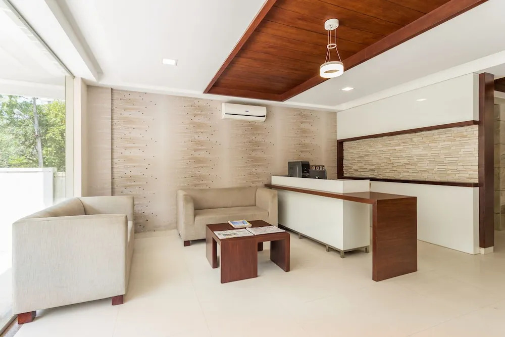 D Homz Suites