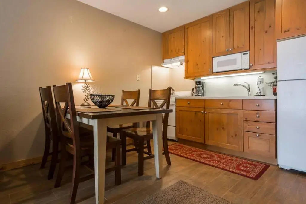 #213 1br Snowcrest Condo Walk 2 Lift
