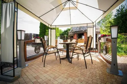 B&M Guesthouse