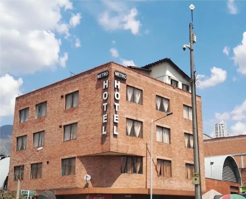 Hmetrohotel