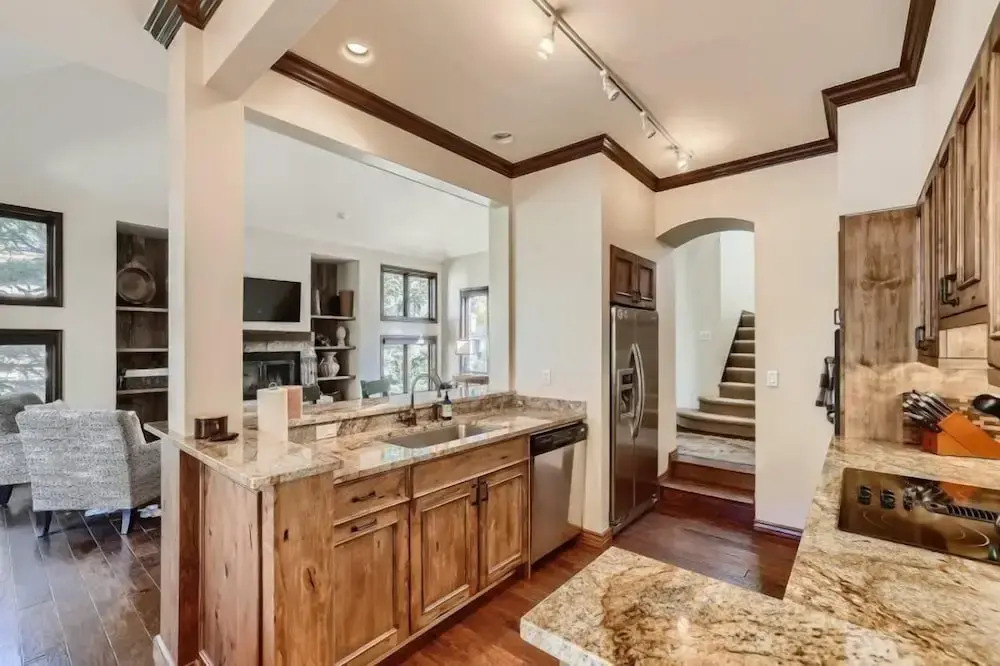 1-10 N. Fairway Drive