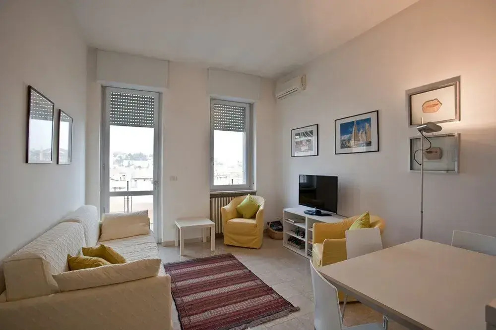 Verona For Rent Selene