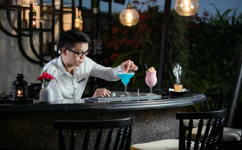 Lucien Hanoi Lakeside Hotel & Rooftop