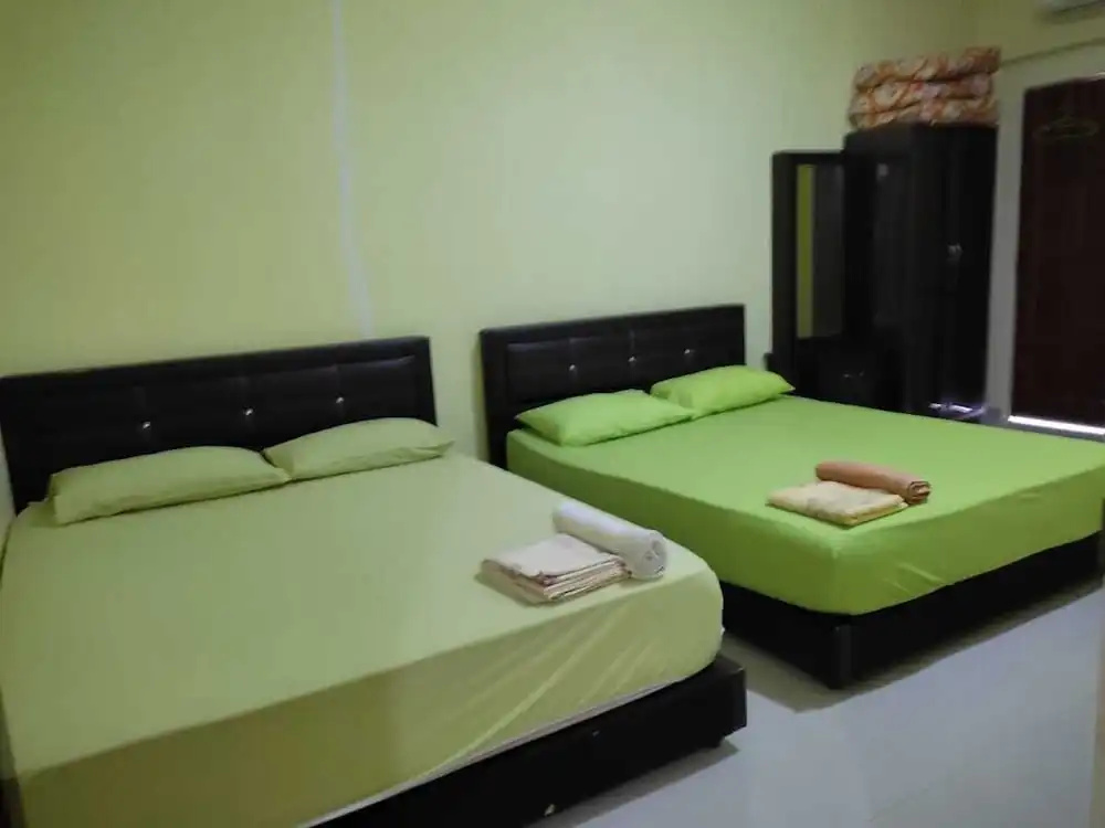 OYO Homes 90600 Ummi Chalet Dungun