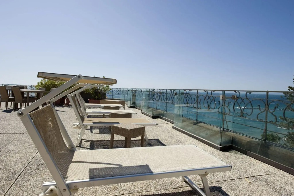 Lolli Palace Hotel