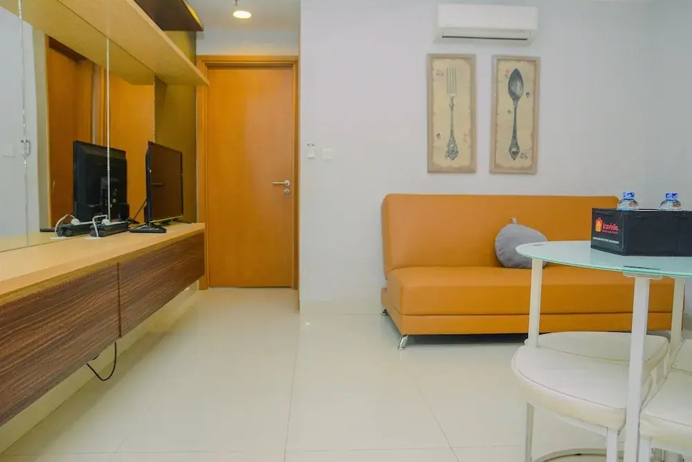 1BR at The Mansion Kemayoran Apartment with Sea View