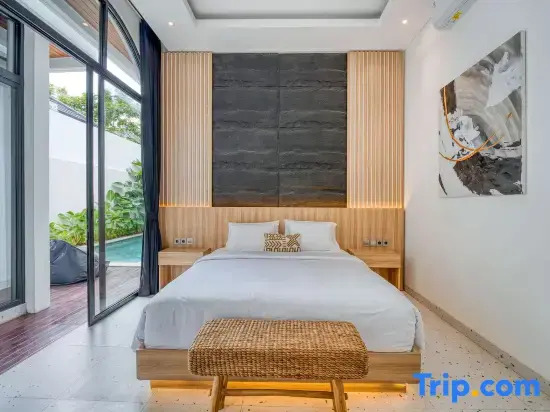 Villa Rioja – 3BR Tropical Retreat in Pererenan  - A Luxury Private Villa By Balinest Villas