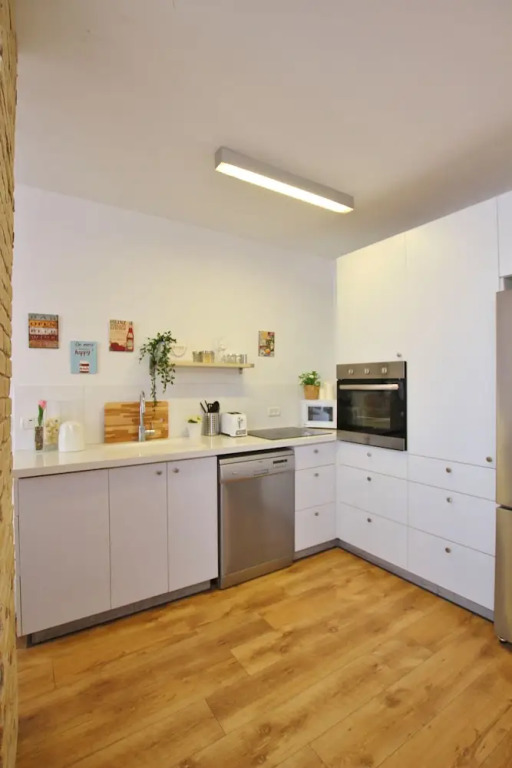 Amazing 3 Bedroom Garden Apartment near Gordon Beach