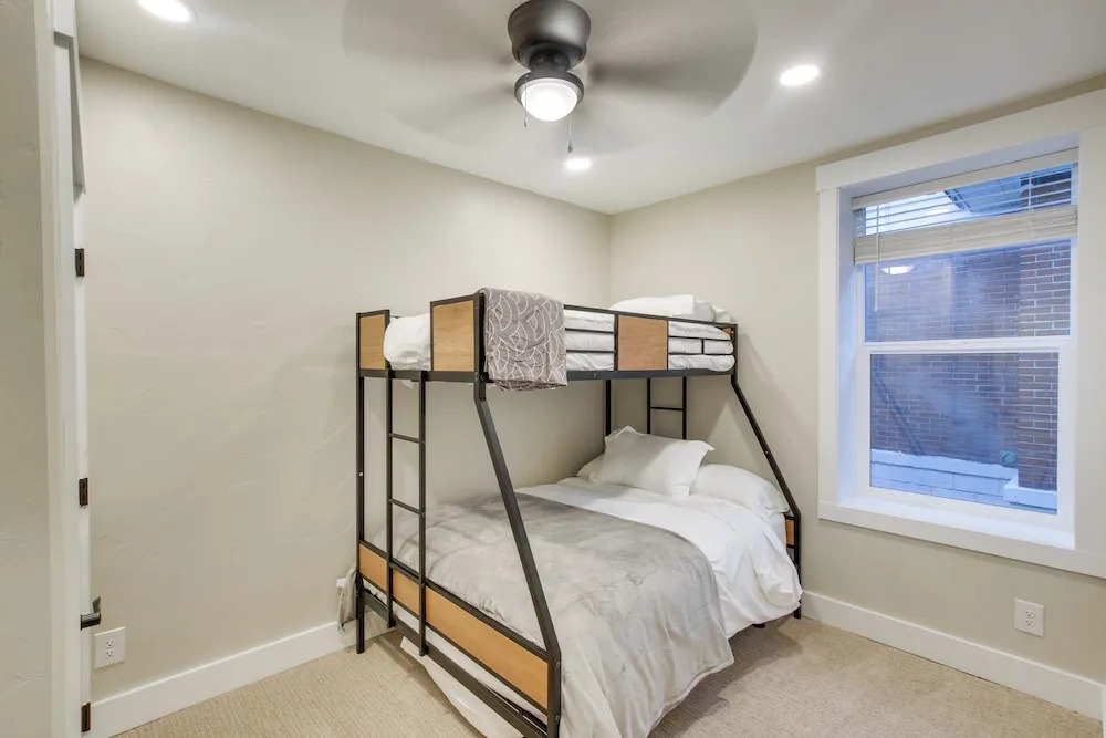 Stylish Logan Retreat w/ Smart TV + Central A/c!