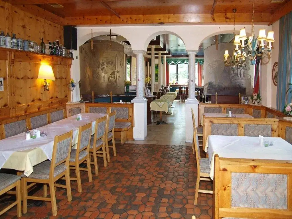 Gastwirtschaft & Hotel Holzinger
