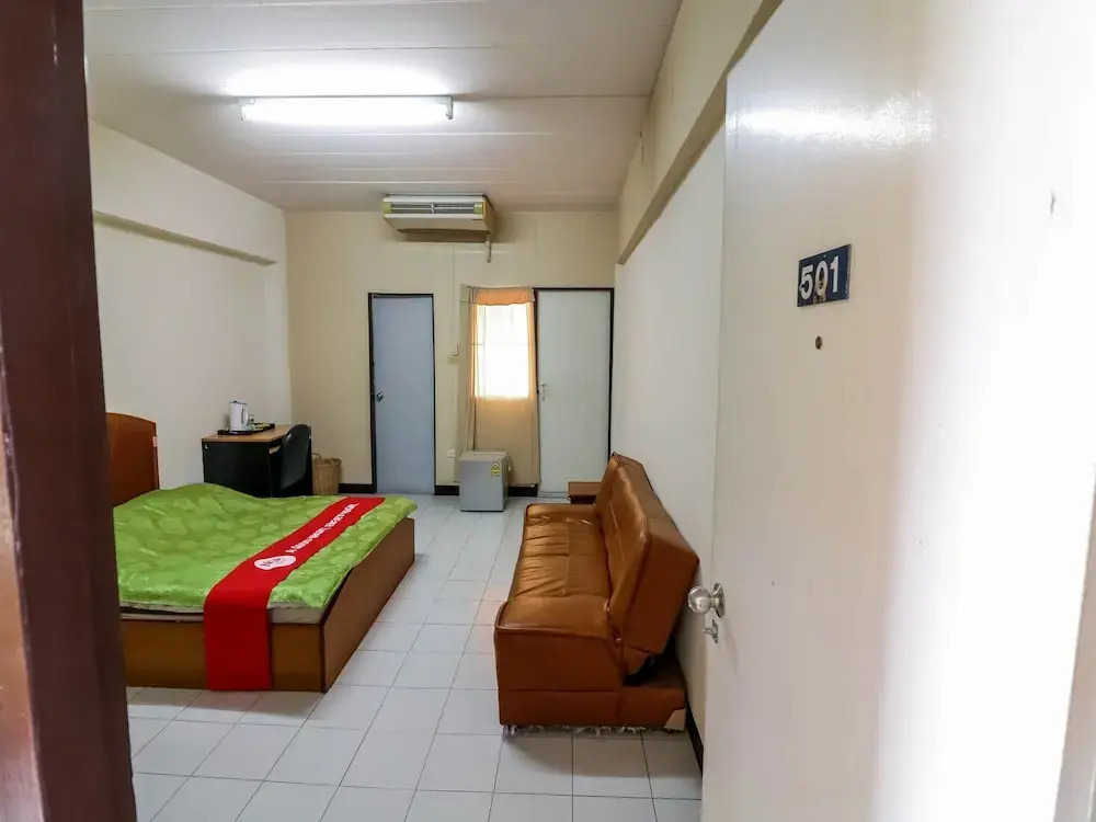 NIDA Rooms Eakachai Soi 47 Chill Place