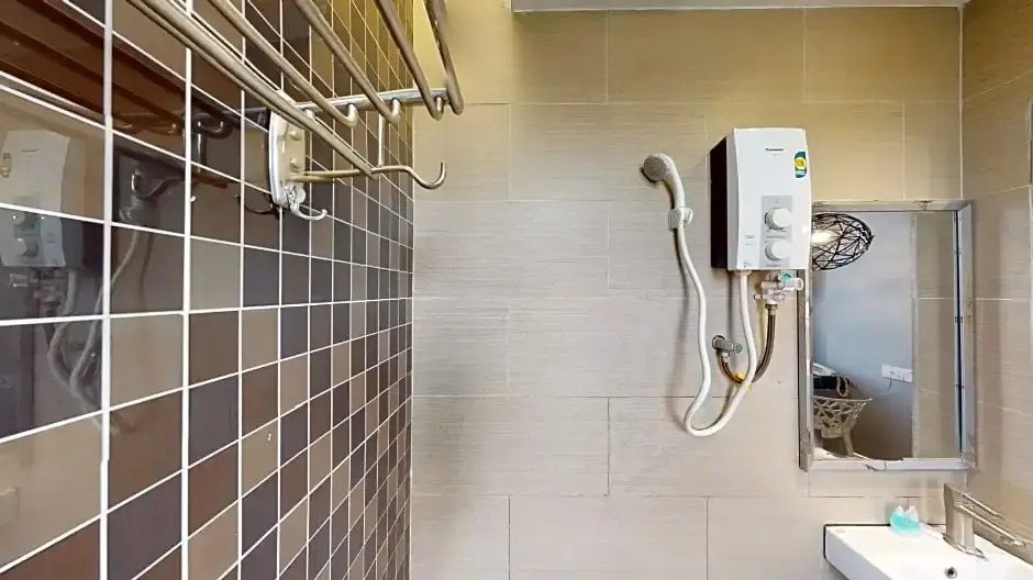 Hii-5 Hotel
