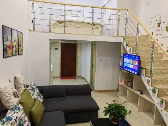 Huzhou Yiyunge Homestay (Nanxun Ancient Town Wuyue Plaza Branch)