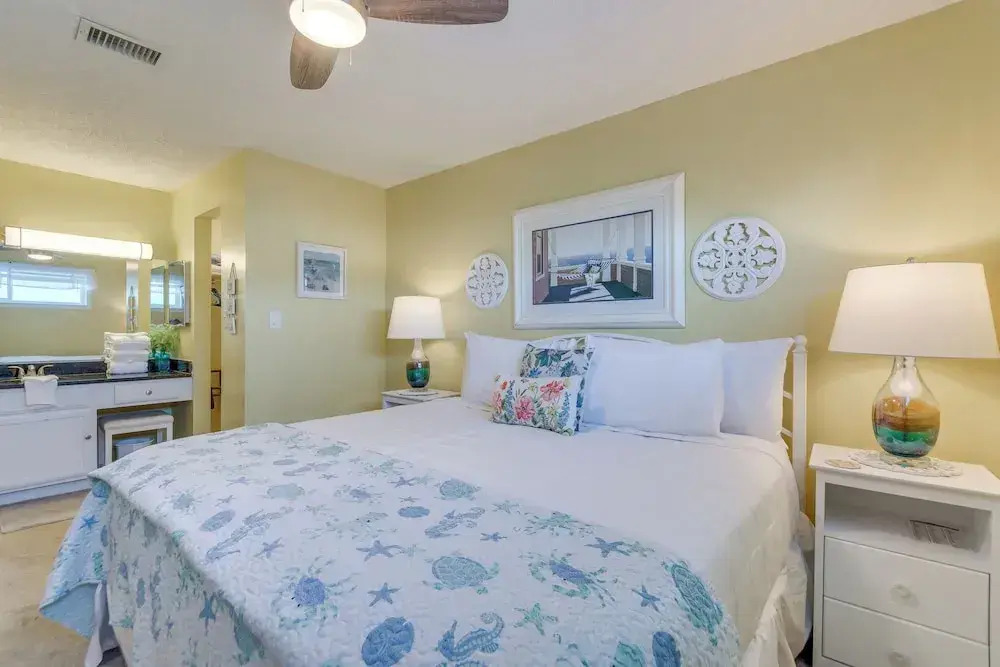 Access to 4 Pools: Oceanfront Orange Beach Condo