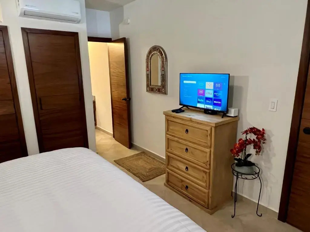 Condo SantoMar - Scenic views, 2Bed, 2Bath in Downtown, Pool, Gym, BBQ