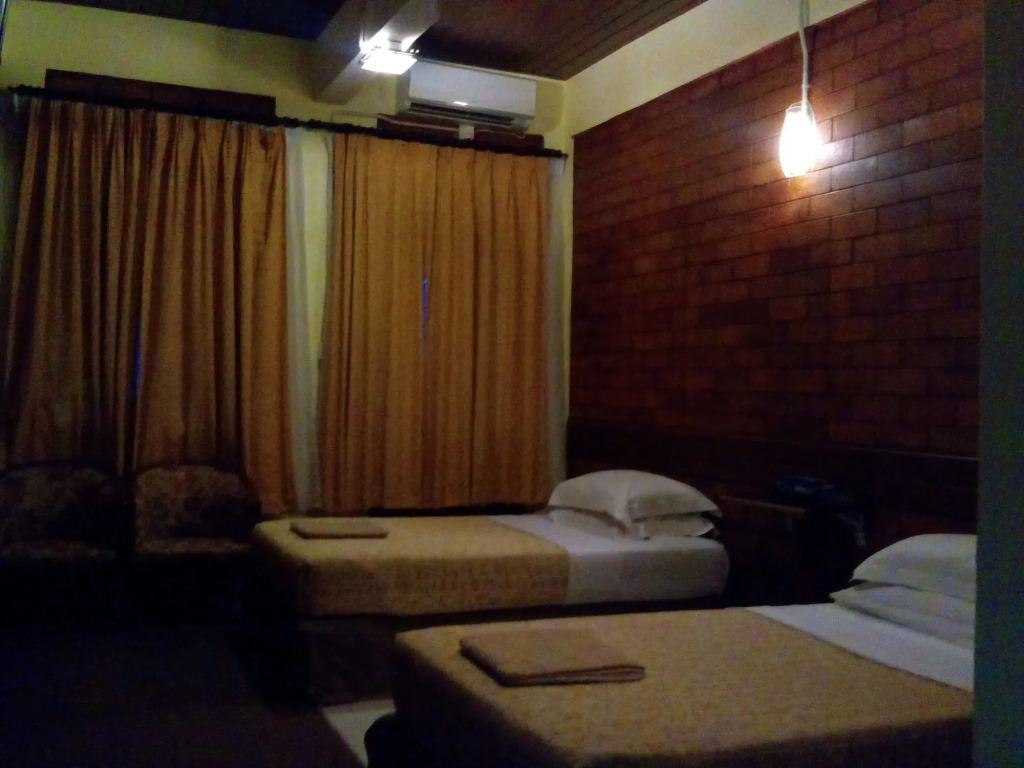 OYO 1017 Al-inshirah Inn
