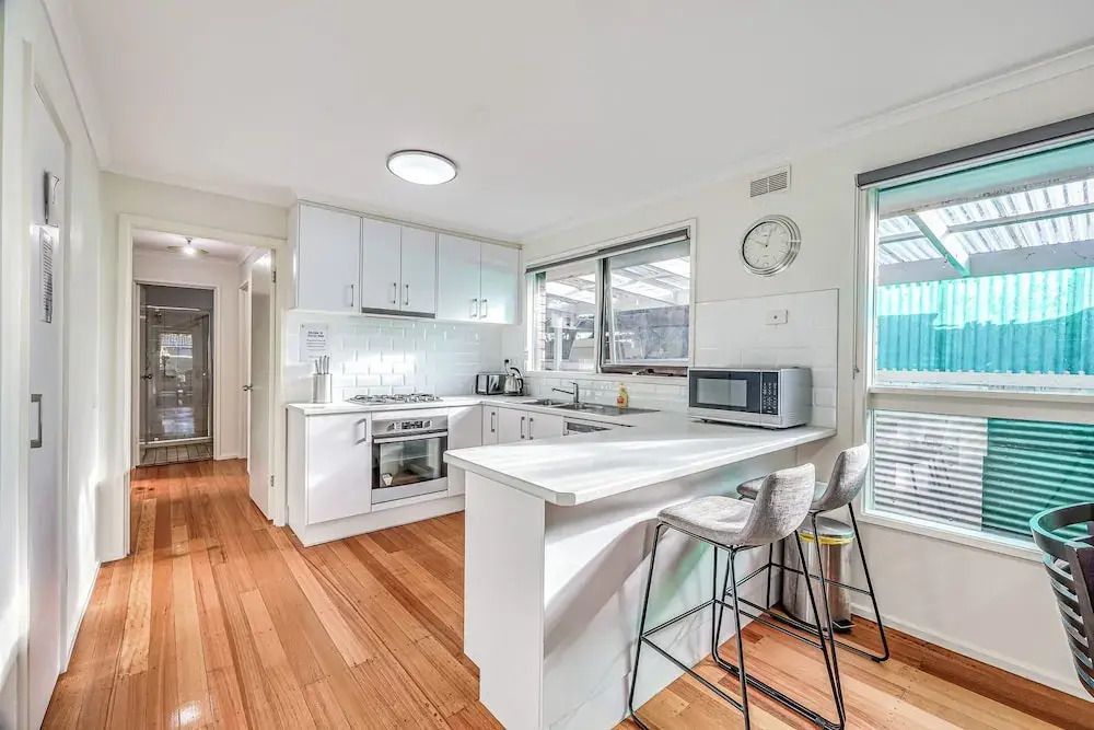 StayAU Newly Modern Comforts 3BRM Home Cranbourne