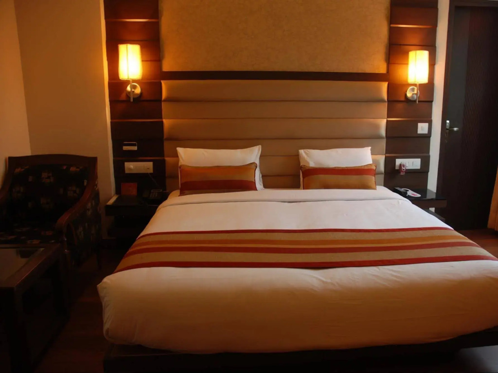 Hotel Metro Heights