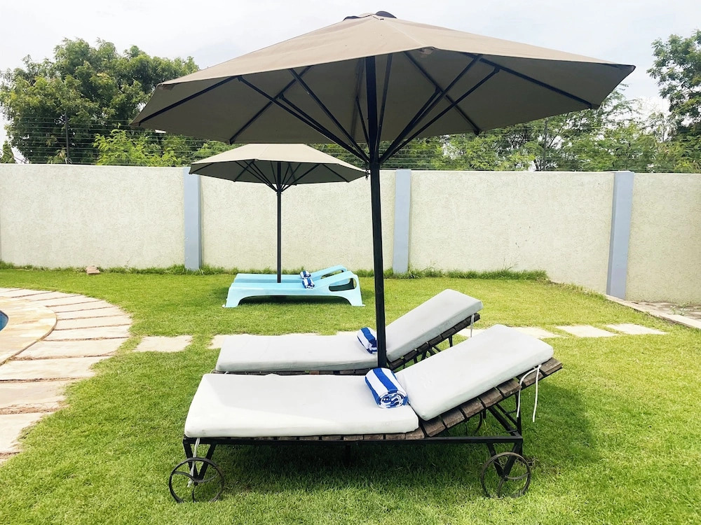 Ngare Lodge