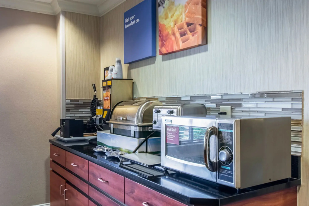 Comfort Inn Evansville East