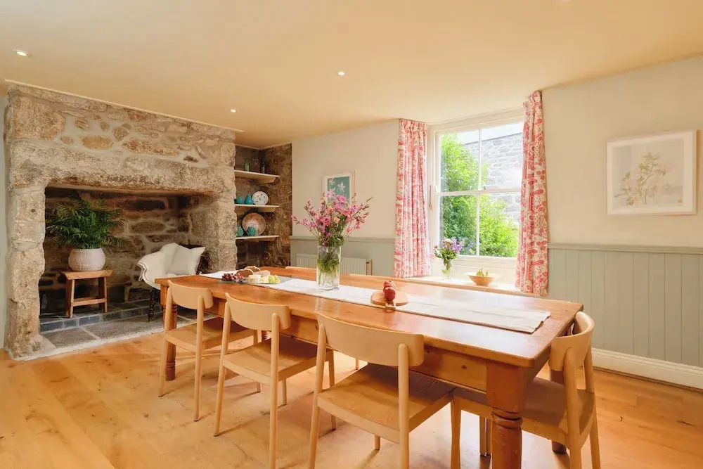 Bosistow Farmhouse