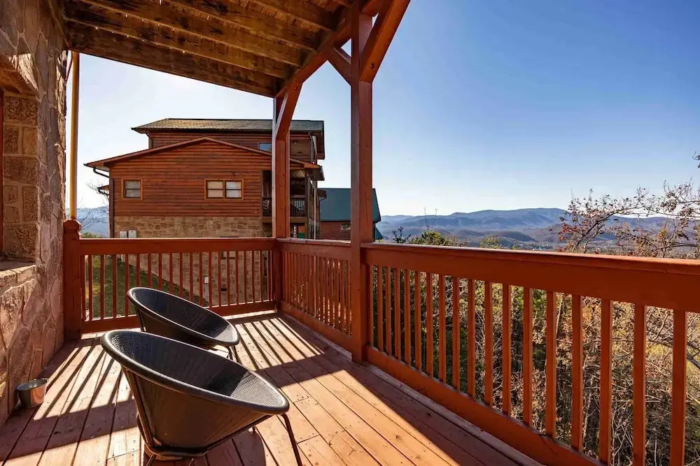 Upscale Cabin Stunning Views Hot Tub Game Room