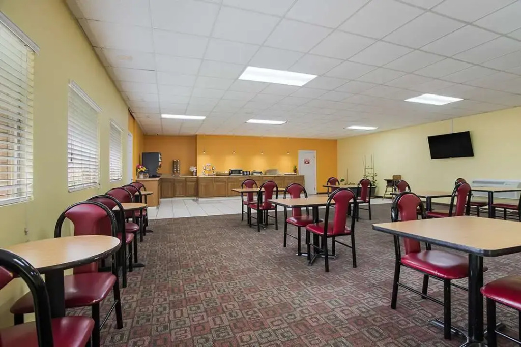 Americas Best Value Inn Tulsa I-44
