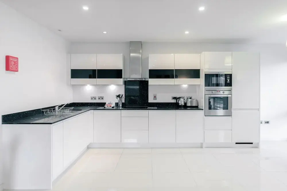 Roomspace Apartments -The Residence