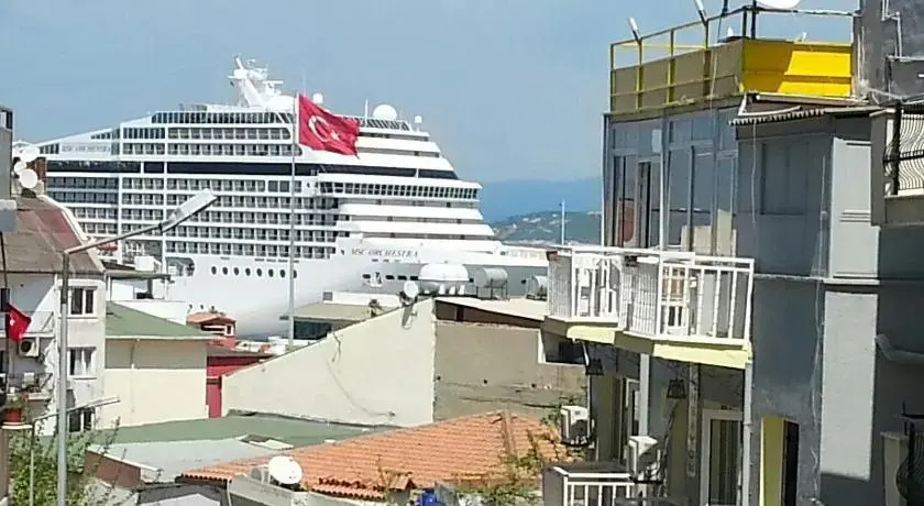 Ozhan Pension