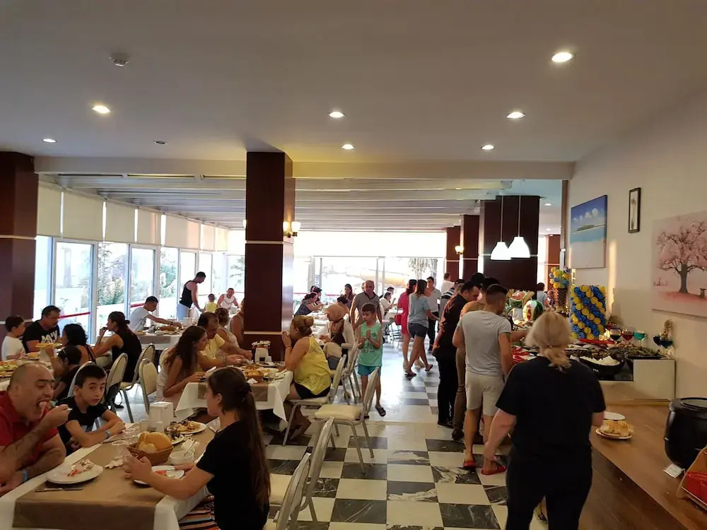 Nuova Beach Hotel